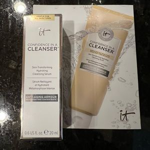 It Hydrating Cleanser